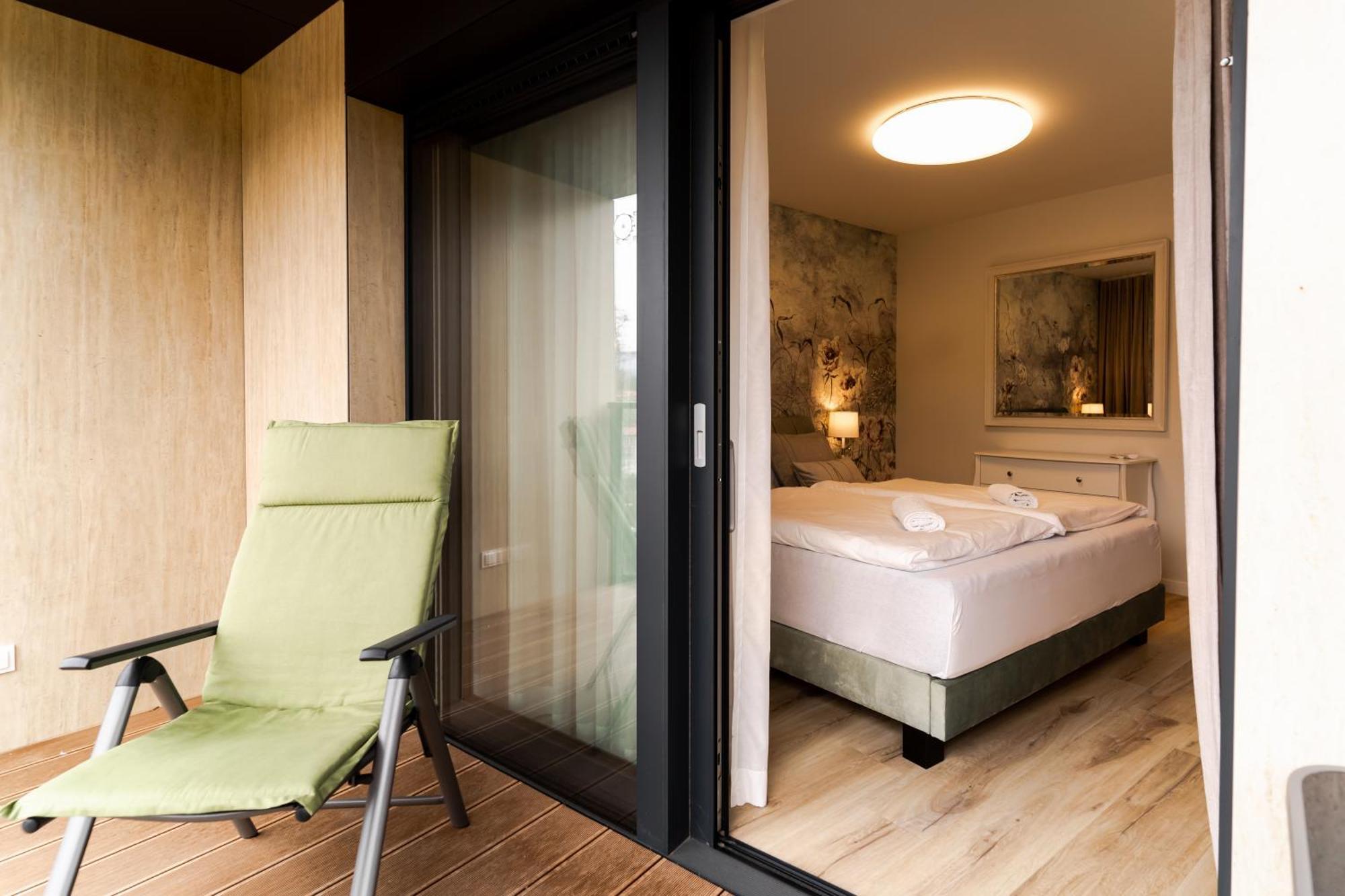 Vacationclub - Ogrody Pieniawskie Apartament 44 Polanica-Zdrój Kültér fotó